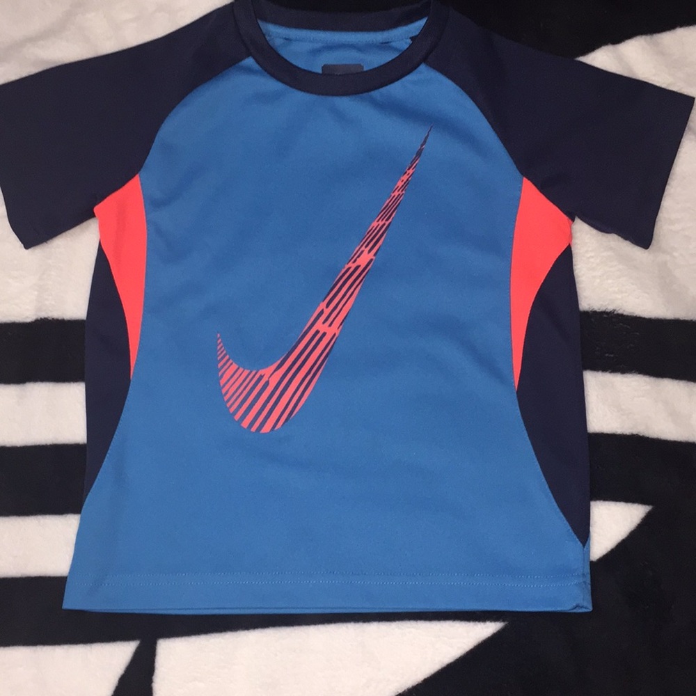 ✅Kids Nike shirt